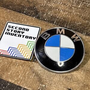 BMW FRONT HOOD EMBLEM BADGE 813237505 OEM - 103334-10 3.25"